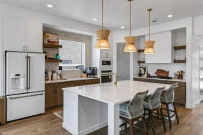 2182 Zion Vibe House with Private Pool!